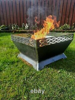 Barbecue en fosse de feu en acier doux pour patio de jardin extérieur, camping rustique avec nœud celtique