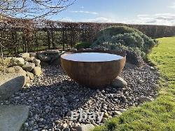 Foyer de feu / fontaine / bac à plantes en acier Corten