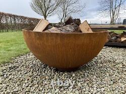 Foyer de feu / fontaine / bac à plantes en acier Corten